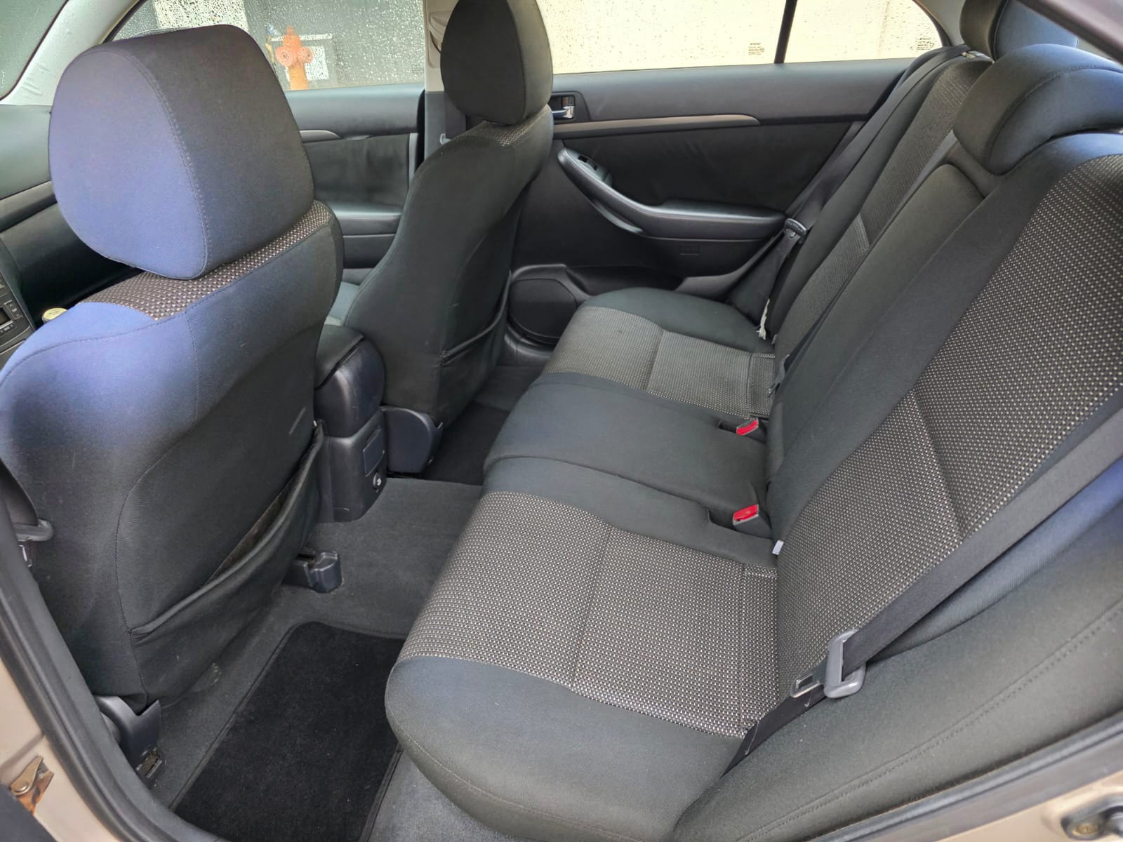 TOYOTA AVENSIS 2.2 - Miniatura 5