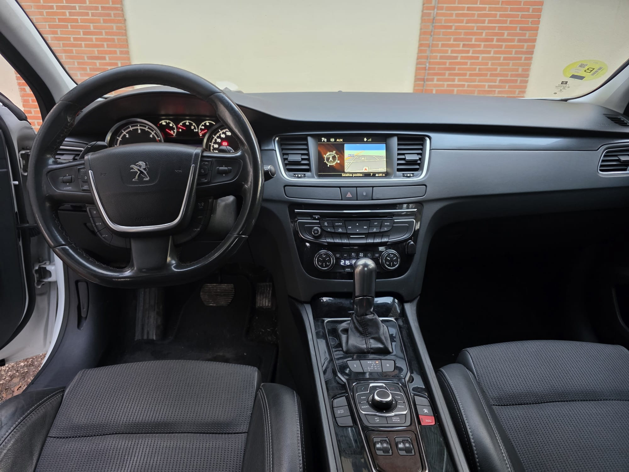 PEUGEOT 508 2.0 AUTO - Miniatura 6