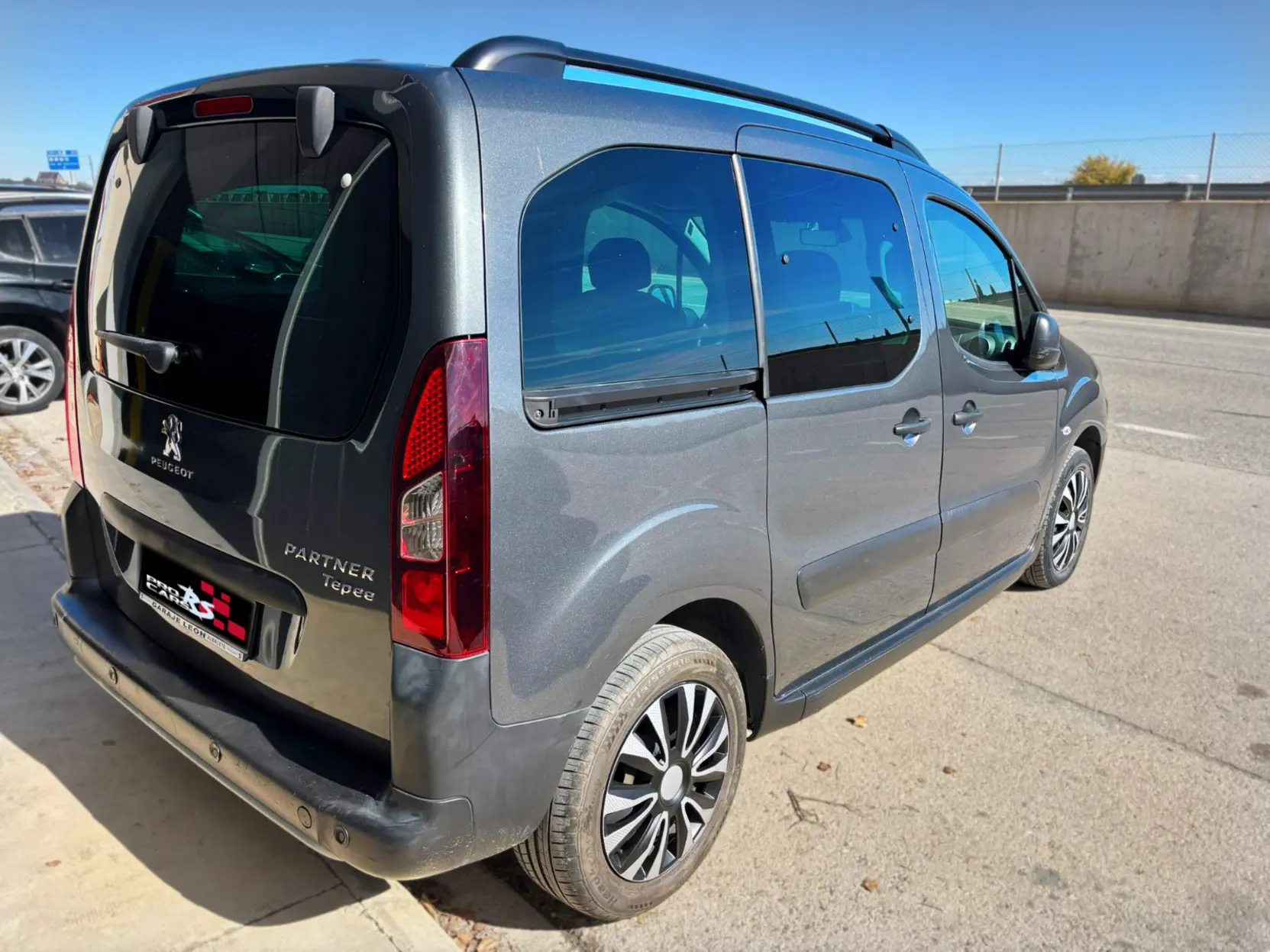 PEUGEOT PARTNER TEPEE - Miniatura 3