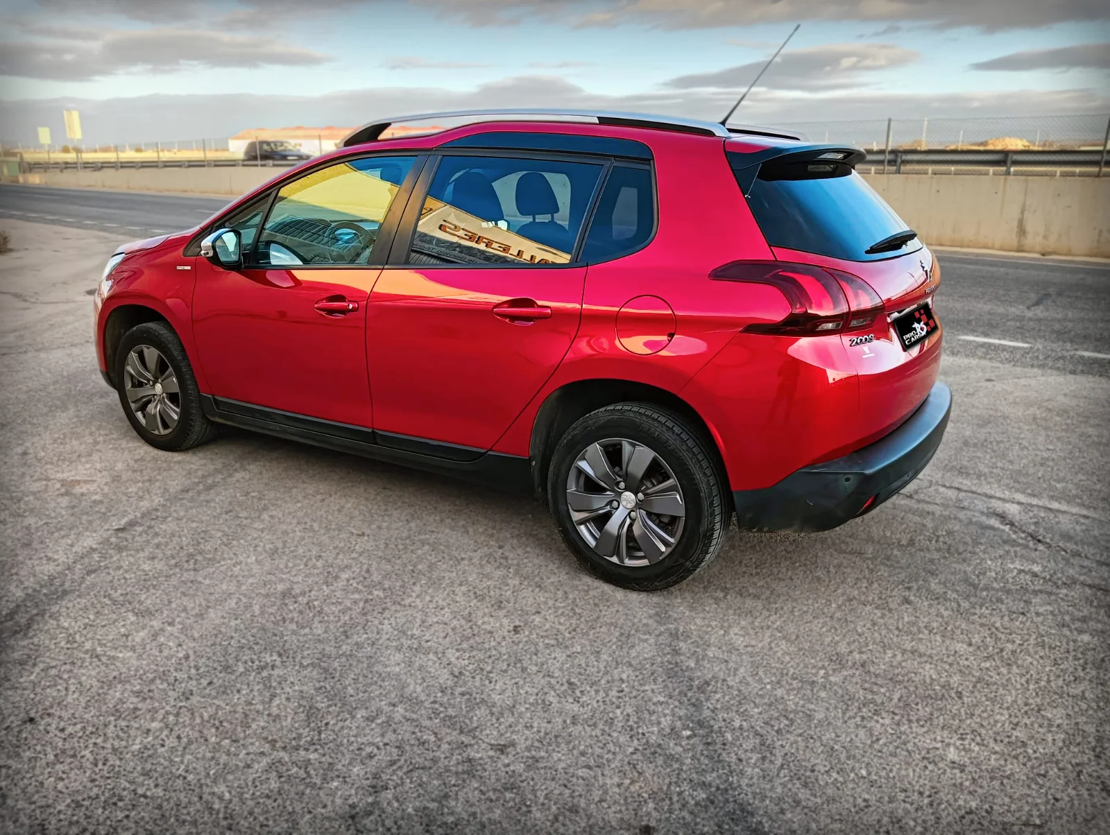 PEUGEOT 2008 1.6 HDI ALLURE