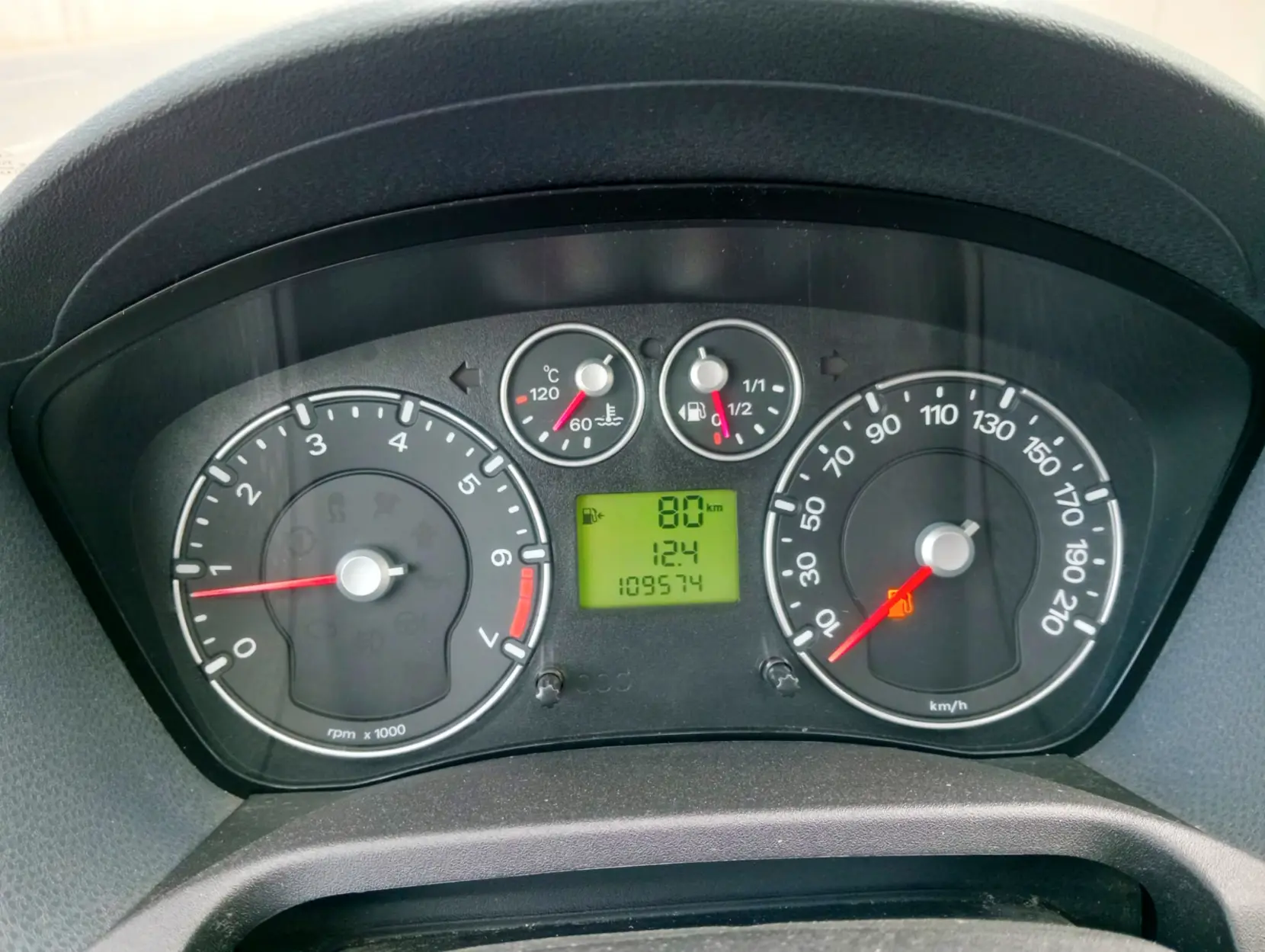 FORD FIESTA - Miniatura 7