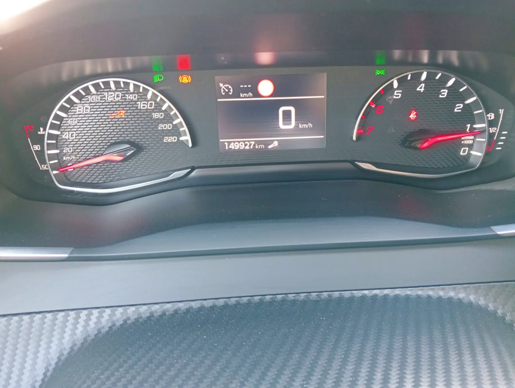 PEUGEOT 2008 1.5 HDI - Miniatura 3