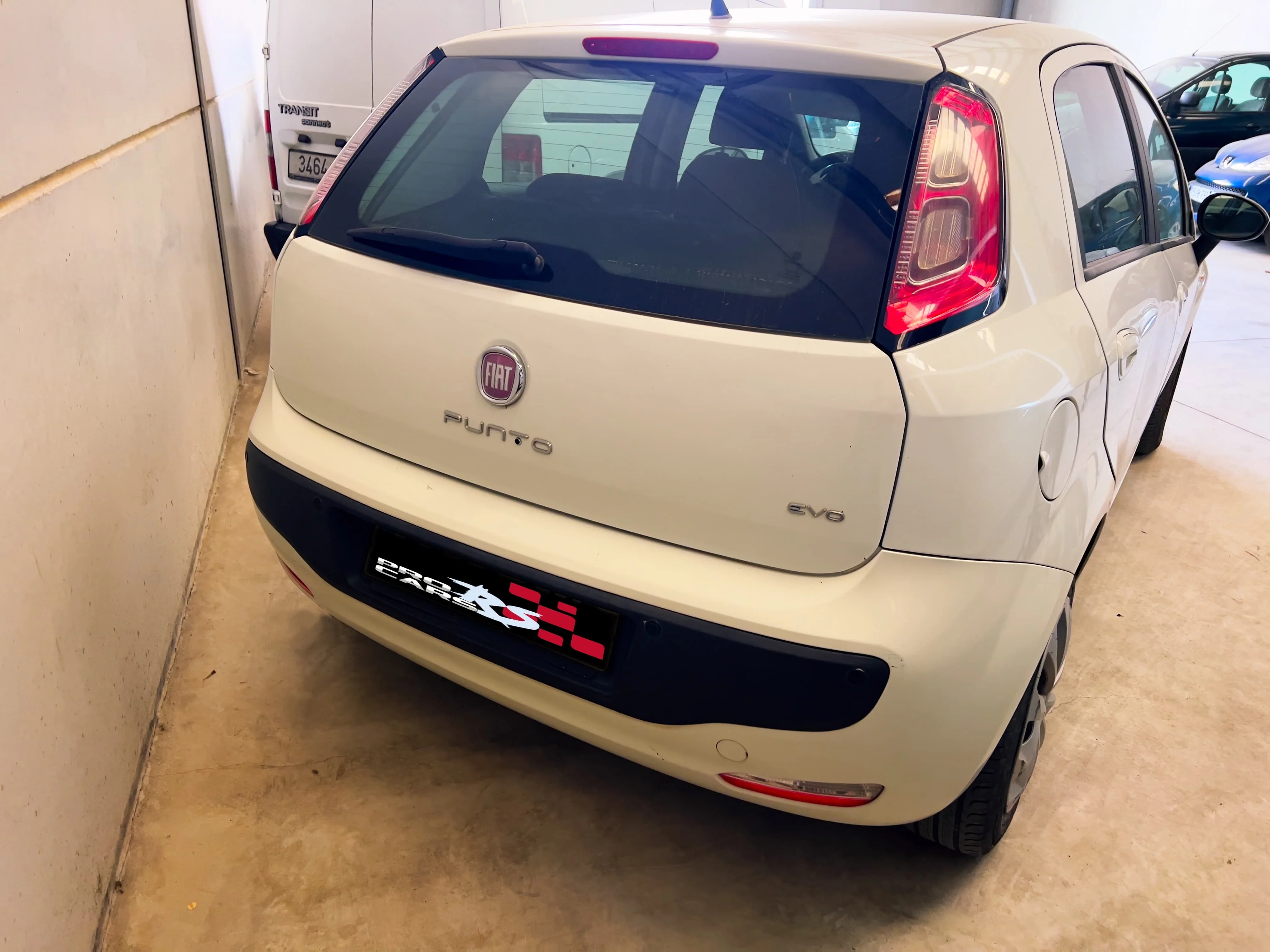 FIAT PUNTO 1.3 D - Miniatura 3
