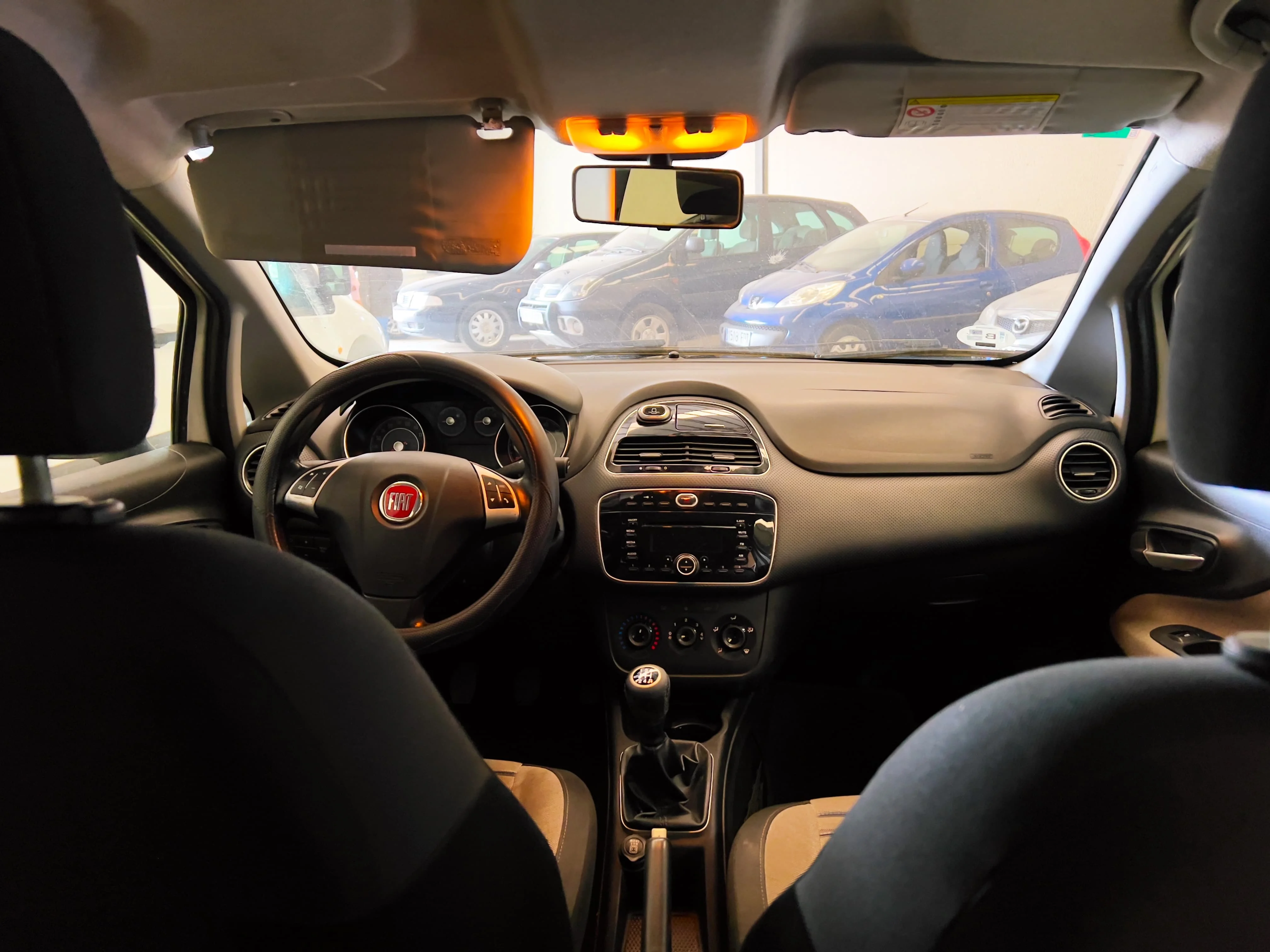 FIAT PUNTO 1.3 D - Miniatura 4
