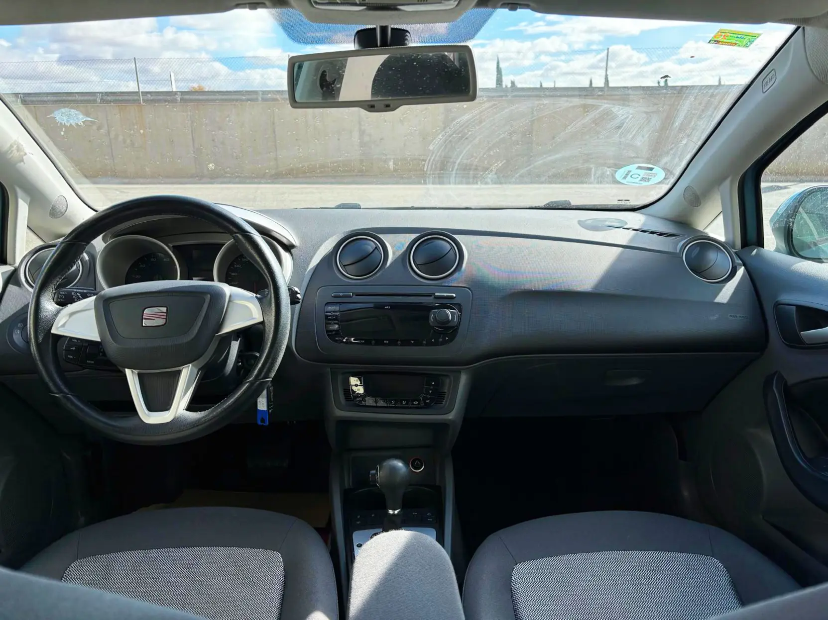 SEAT IBIZA 1.6I G - Miniatura 5