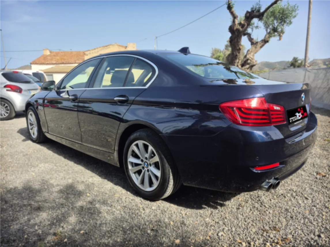BMW SERIE 5 520I 2.0CC - Miniatura 5