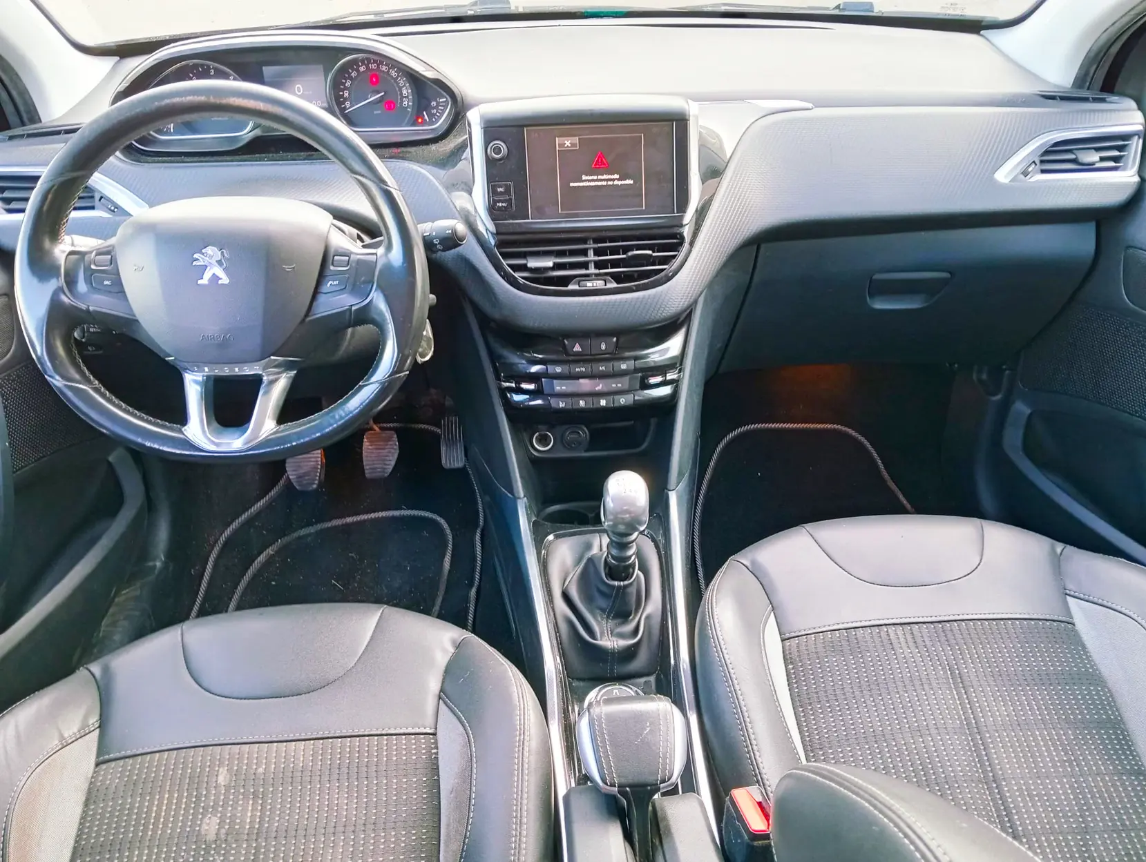 PEUGEOT 2008 1.6 HDI - Miniatura 6