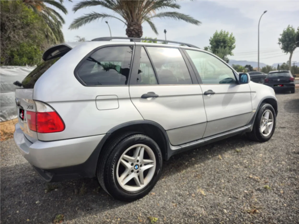 BMW X5 - Miniatura 4