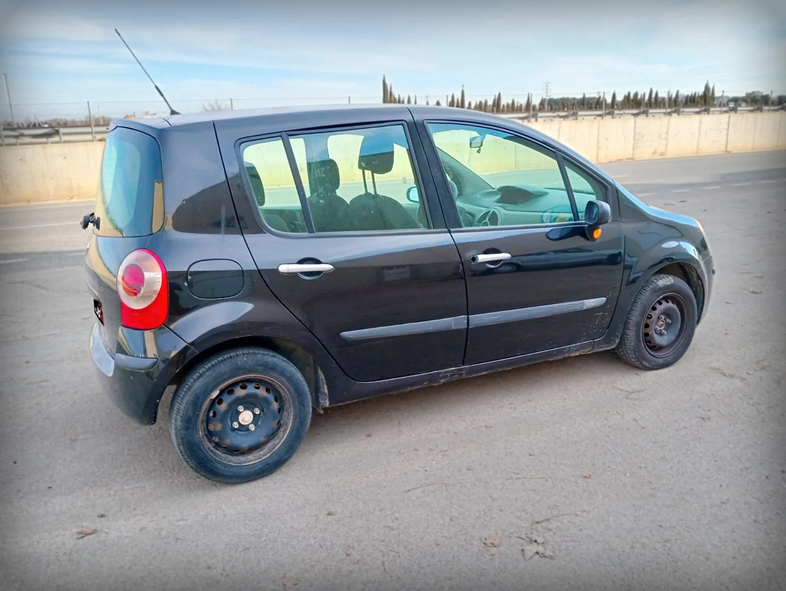 RENAULT MODUS 1.5 - Miniatura 2
