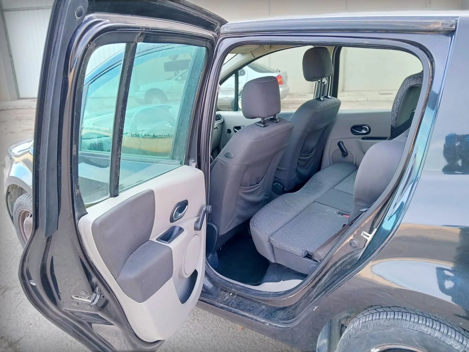 RENAULT MODUS 1.5 - Miniatura 3