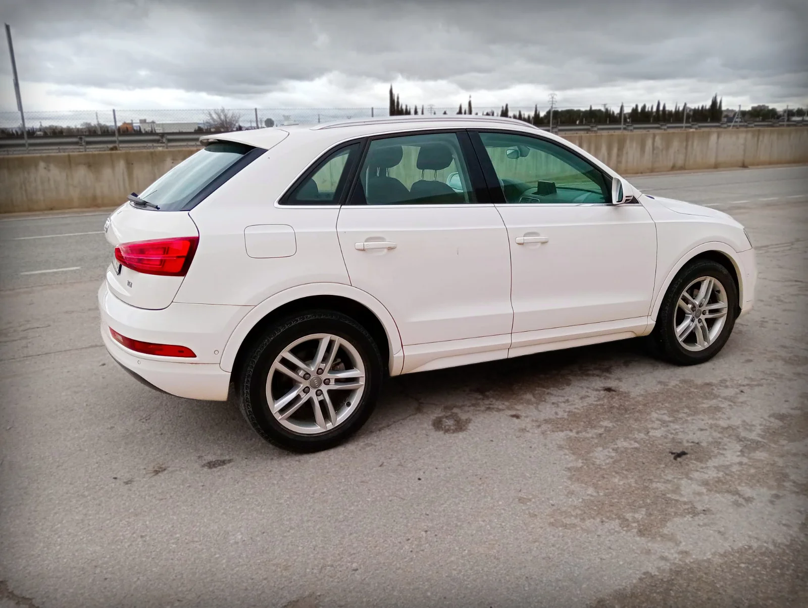 AUDI Q-3 2.0 - Miniatura 4
