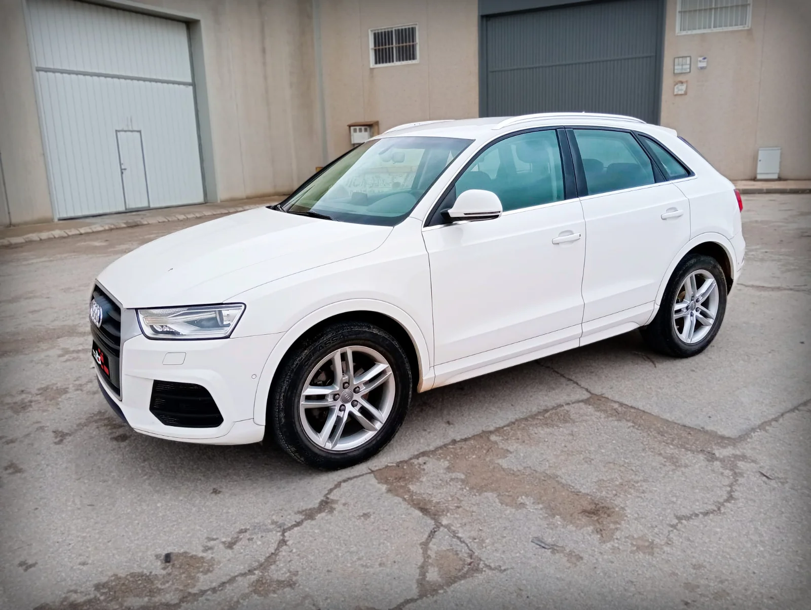 AUDI Q-3 2.0 - Foto 1
