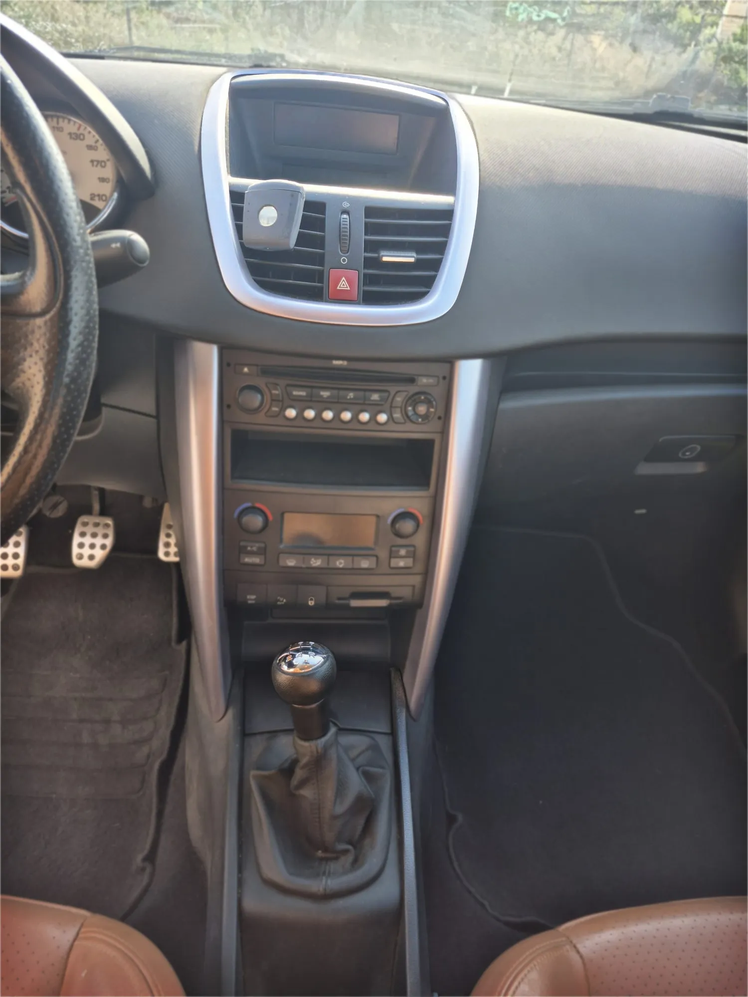 PEUGEOT 207 CC - Miniatura 8