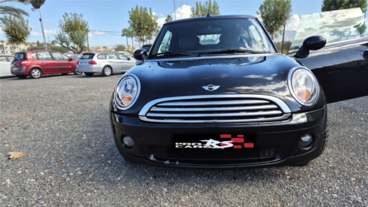 MINI COOPER ONE - Miniatura 3