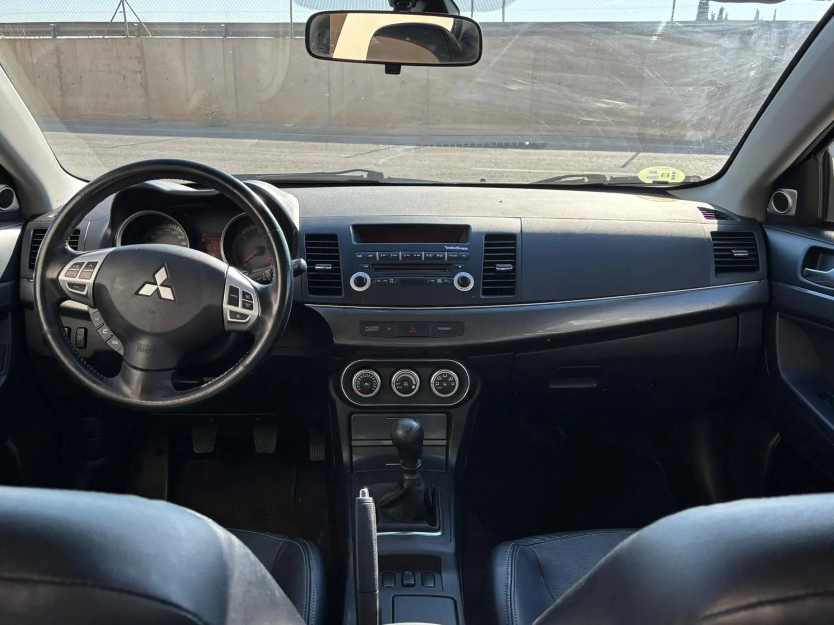 MITSUBISHI LANCER D - Miniatura 6