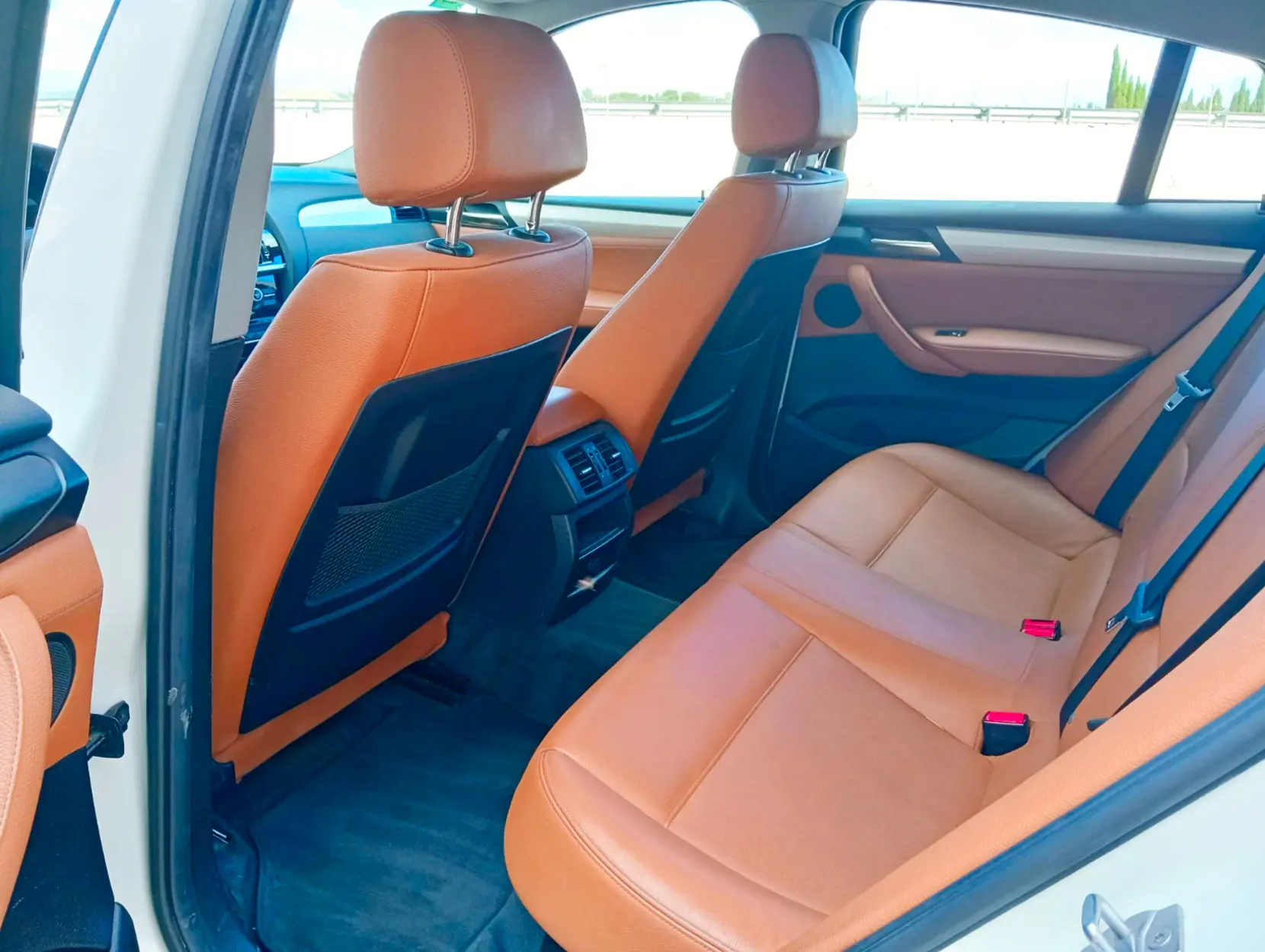 BMW X-4 XDRIVE 2.0 TDI - Miniatura 4