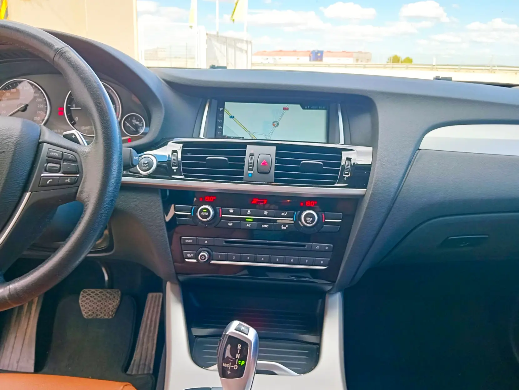 BMW X-4 XDRIVE 2.0 TDI - Miniatura 6