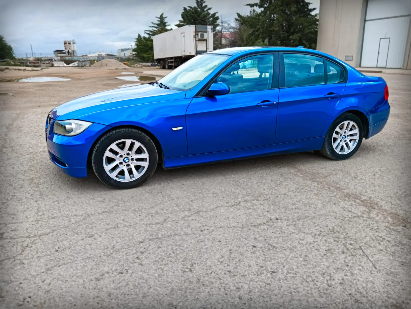 BMW 318D 2.0 - Foto 1