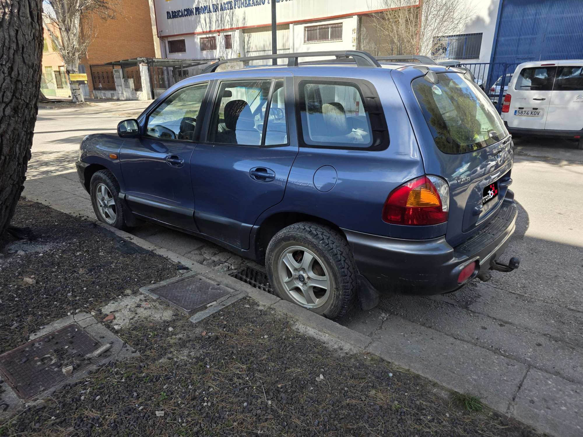 HYUNDAI SANTA FE - Miniatura 3