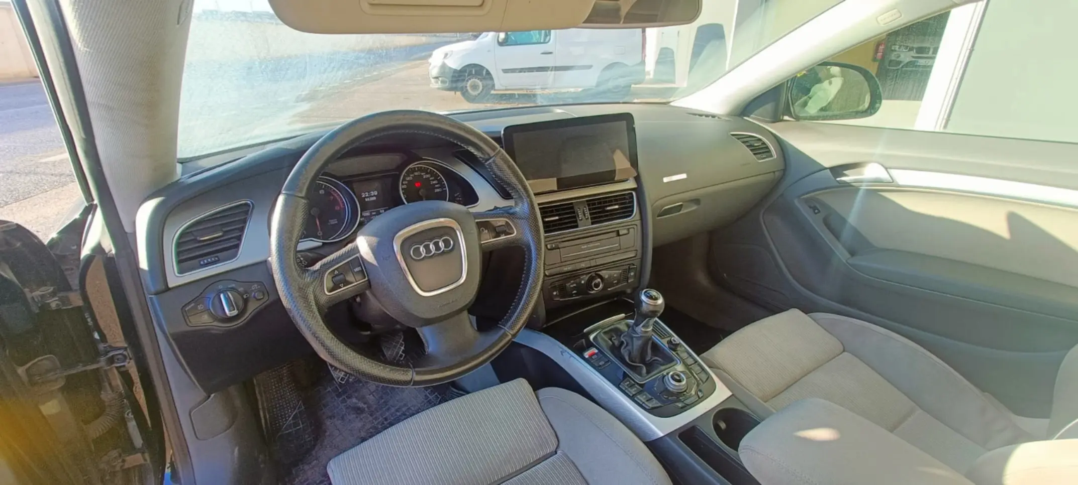 AUDI  A5 2.0 GASOL - Miniatura 6