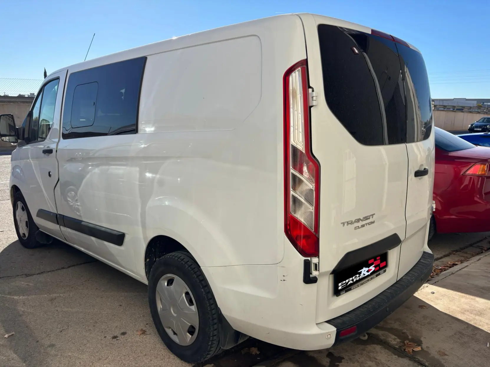 FORD TRANSIT CUSTOM 2.0D COM - Miniatura 2