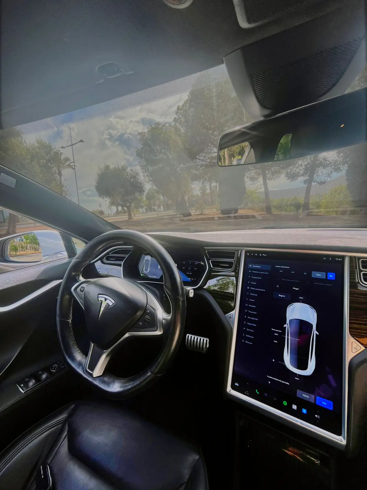 TESLA MODEL S - Miniatura 17