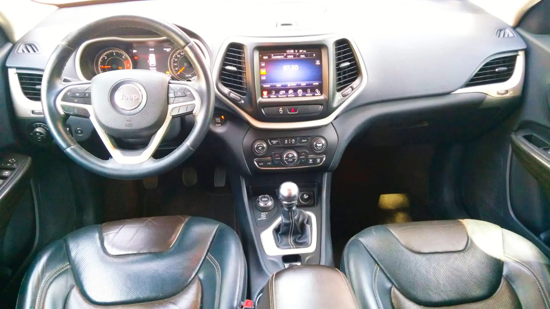 JEEP CHEROKEE LIMITE 2.0 D - Miniatura 5