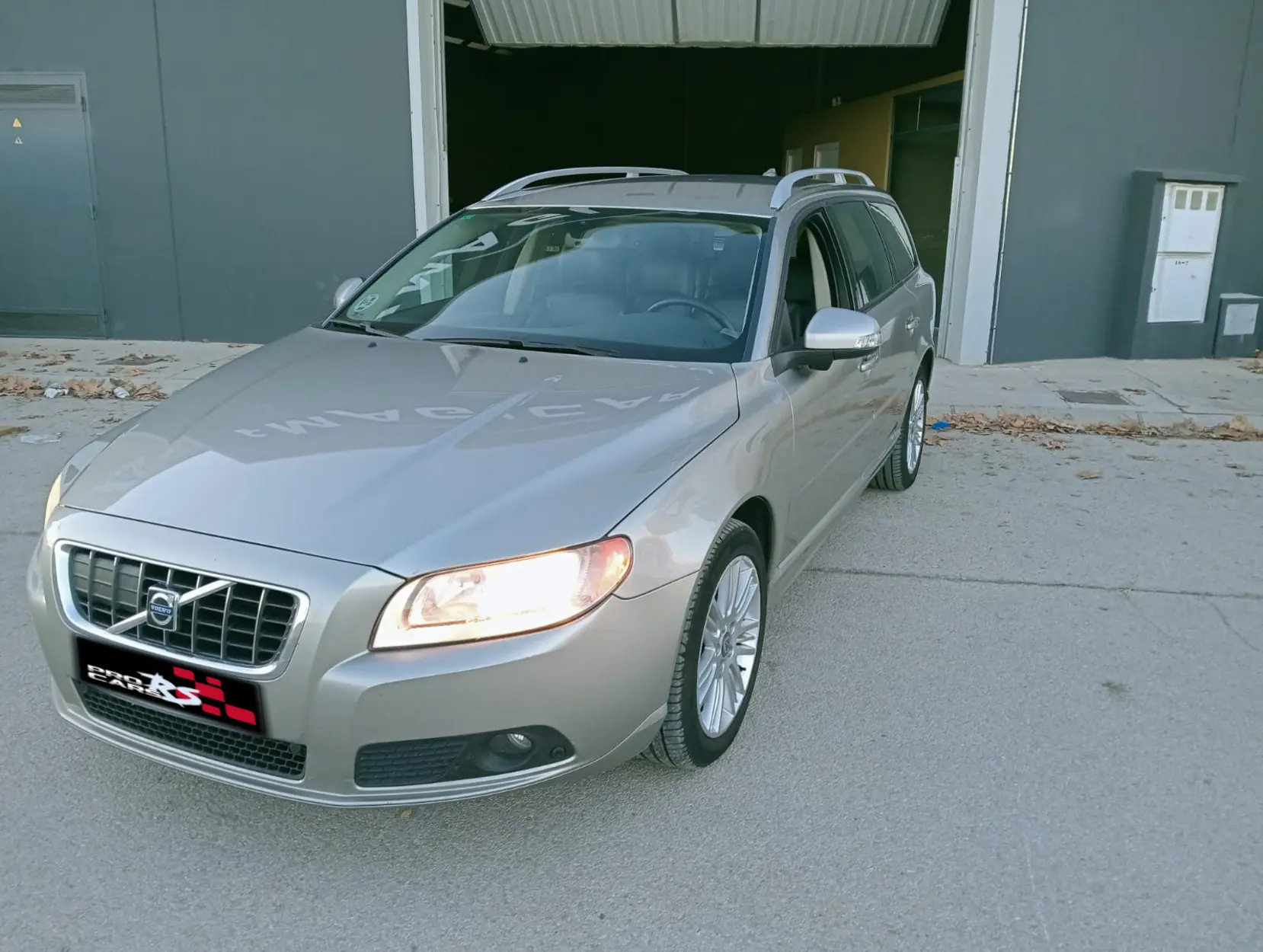 VOLVO V70 2.4
