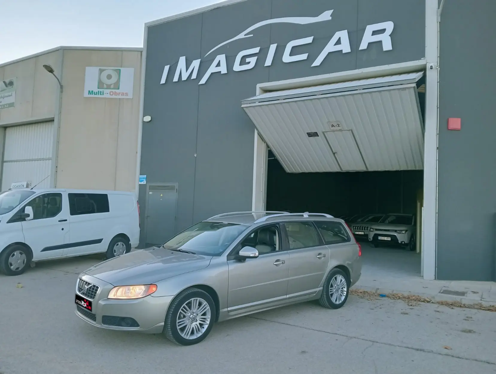 VOLVO V70 2.4 - Miniatura 2