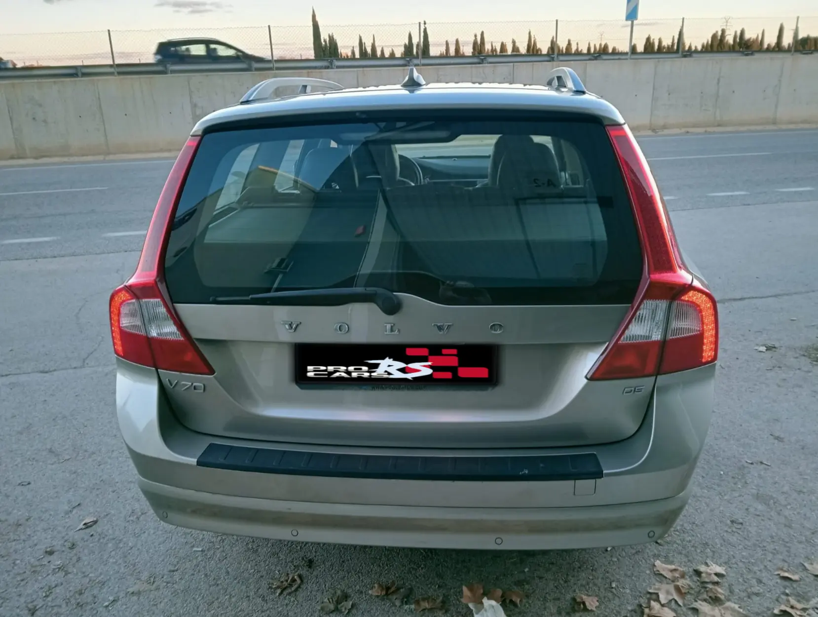 VOLVO V70 2.4 - Miniatura 5