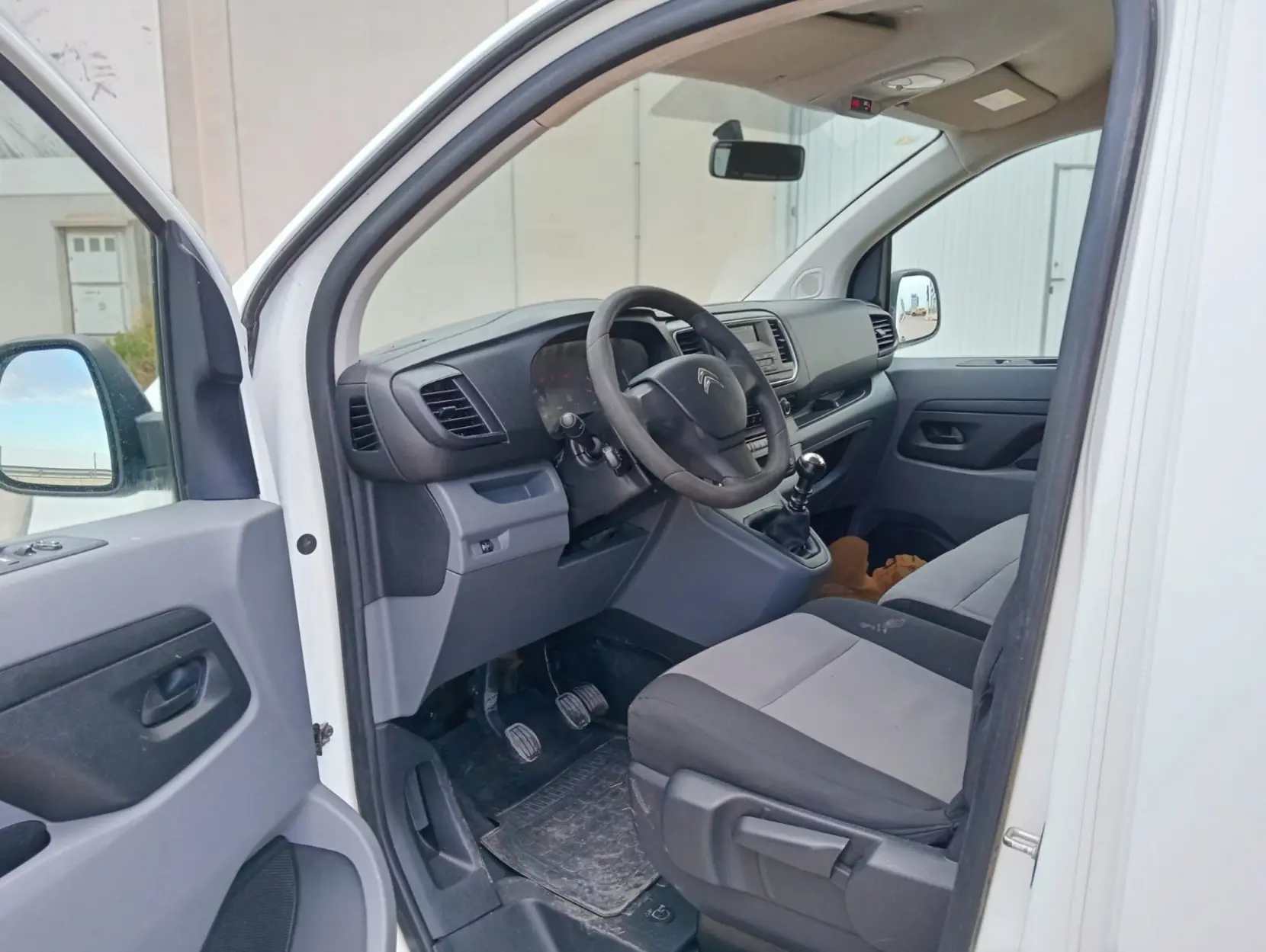 CITROEN JUMPY 2.0 HDI COMBI 9-6 - Miniatura 6