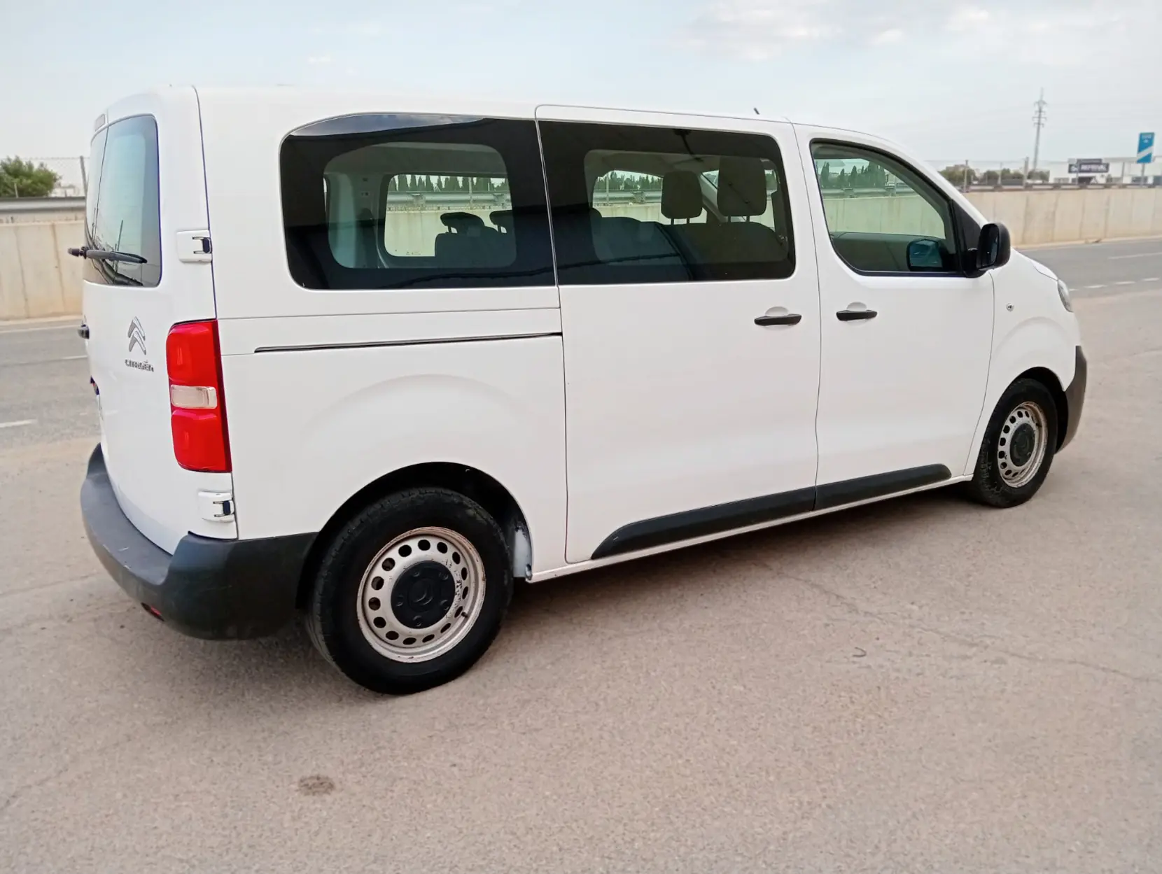 CITROEN JUMPY 2.0 HDI COMBI 9-6 - Miniatura 10
