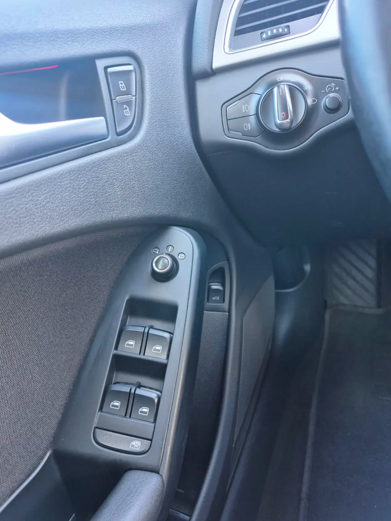 AUDI A-4 2.0 TDI - Miniatura 15
