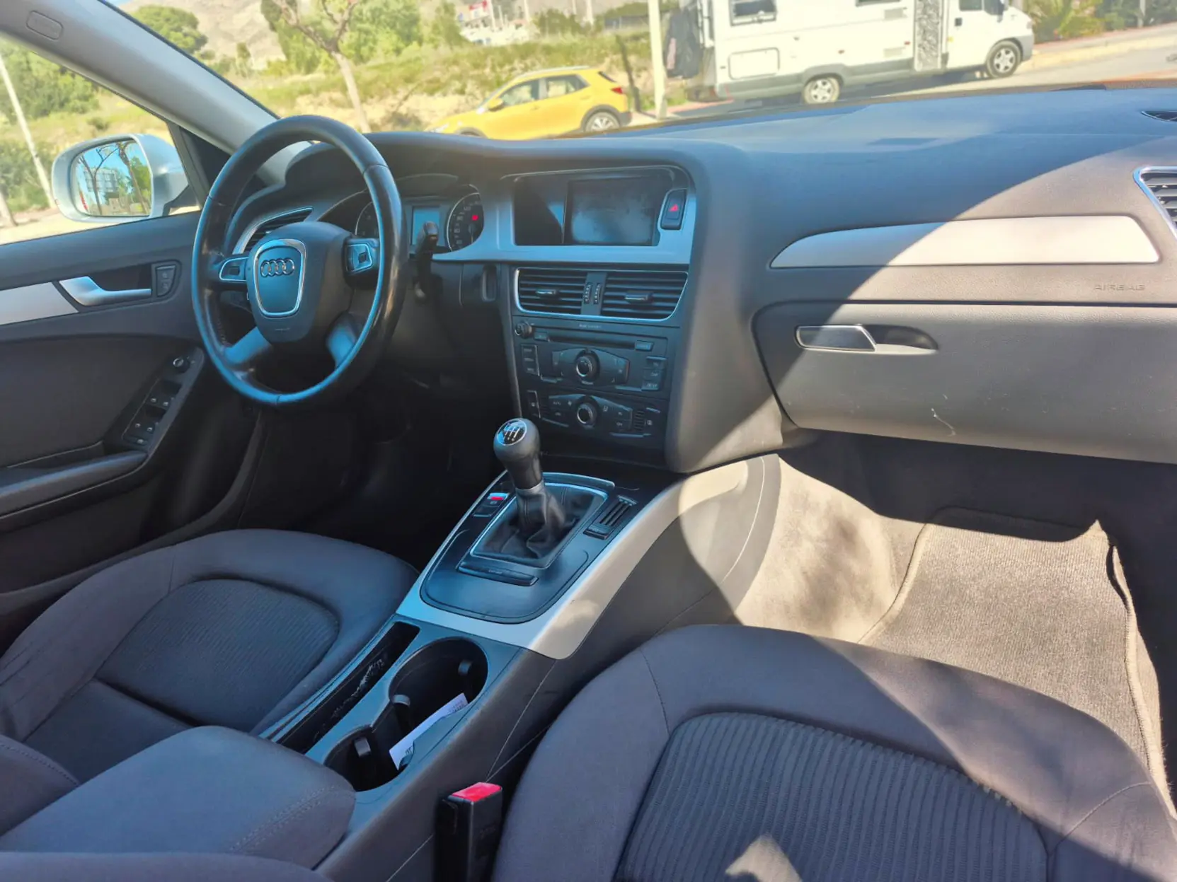 AUDI A-4 2.0 TDI - Miniatura 16