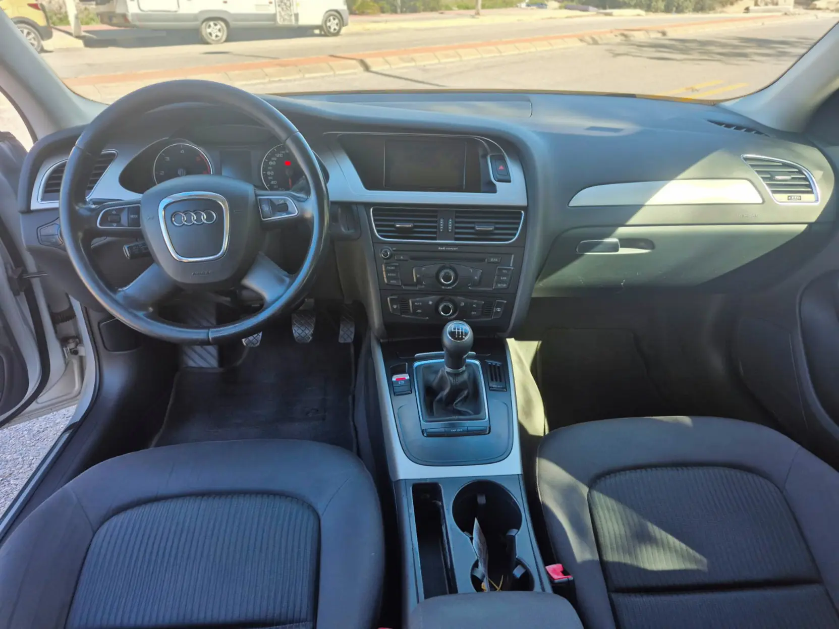 AUDI A-4 2.0 TDI - Miniatura 9