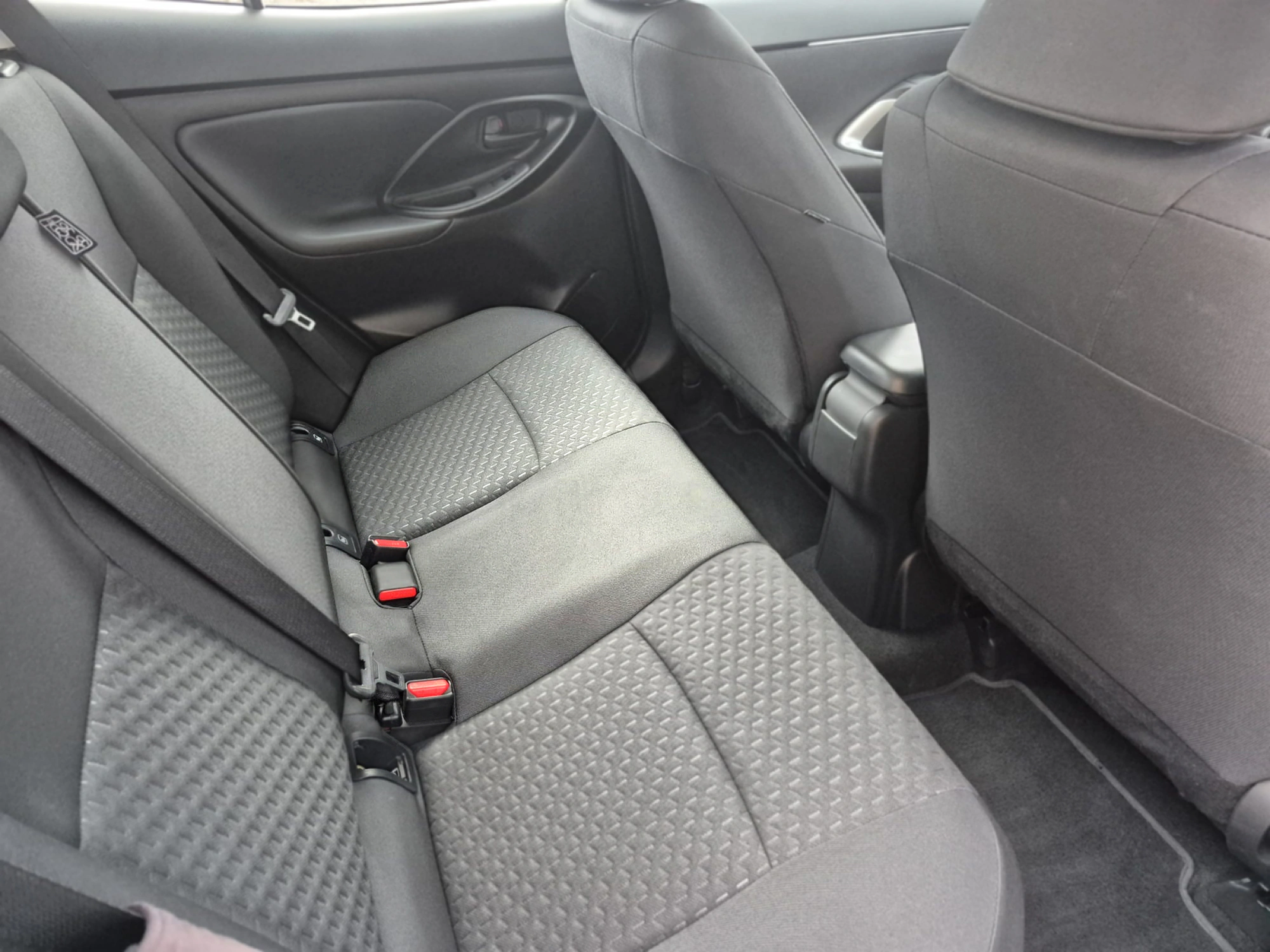 TOYOTA YARIS CROSS - Miniatura 7