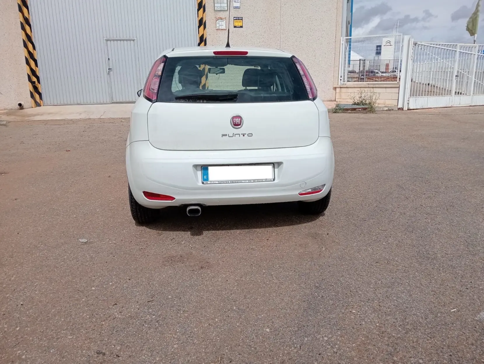 FIAT PUNTO 1.3D - Miniatura 6