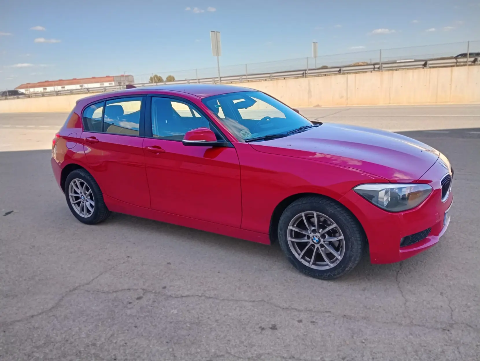 BMW SERIE 1 116 D - Miniatura 3