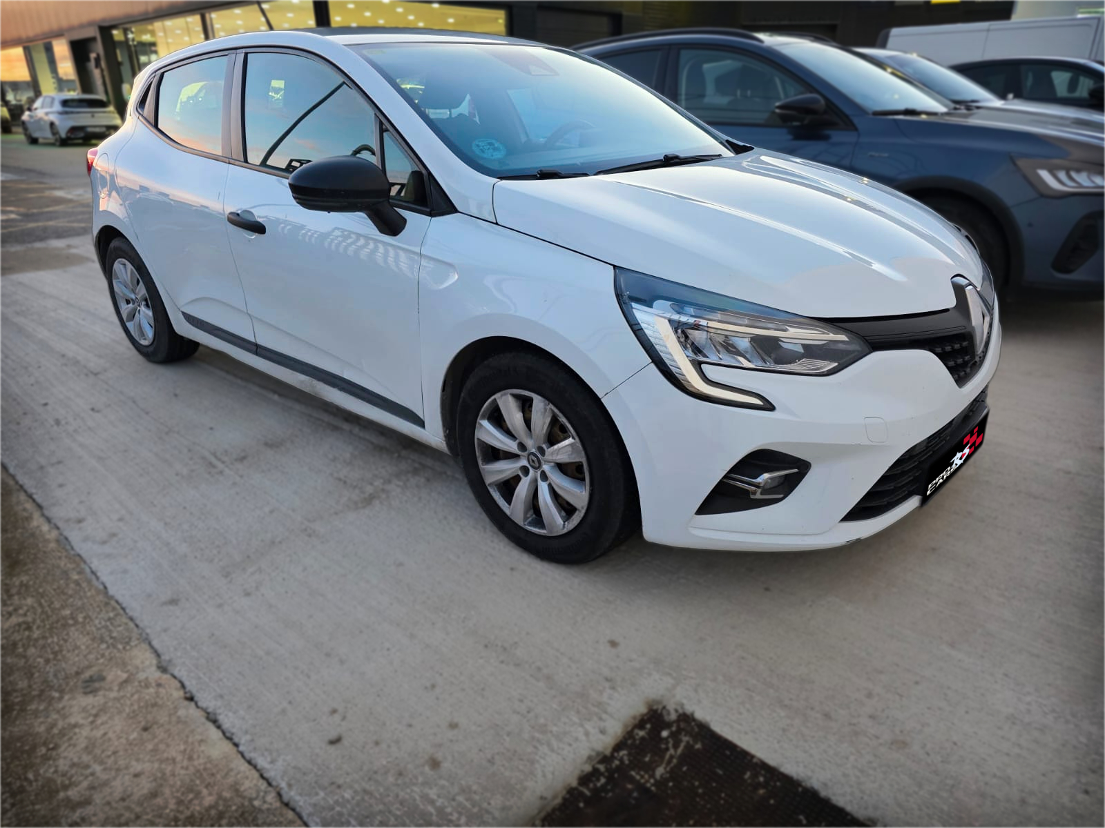 RENAULT CLIO 1.5 DCI - Miniatura 2