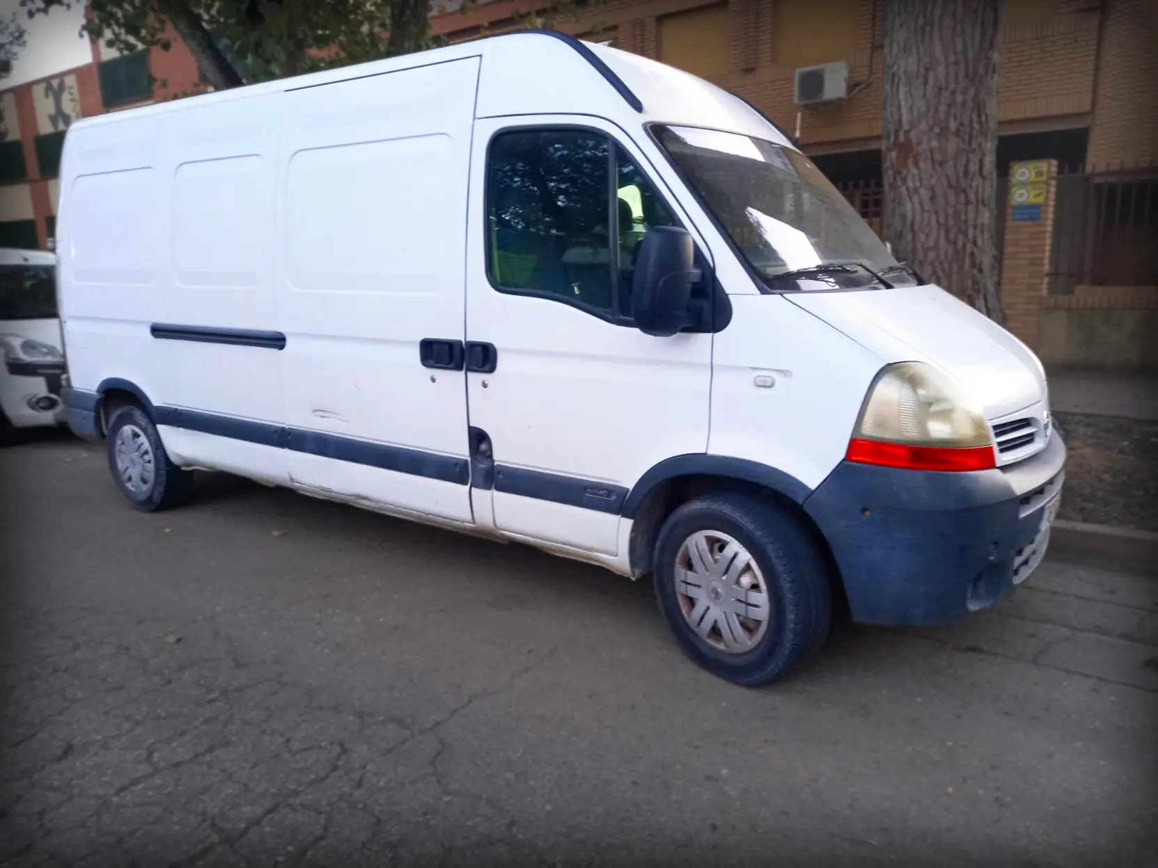 NISSAN INTER STAR 3.0 D L2 H2 - Miniatura 4