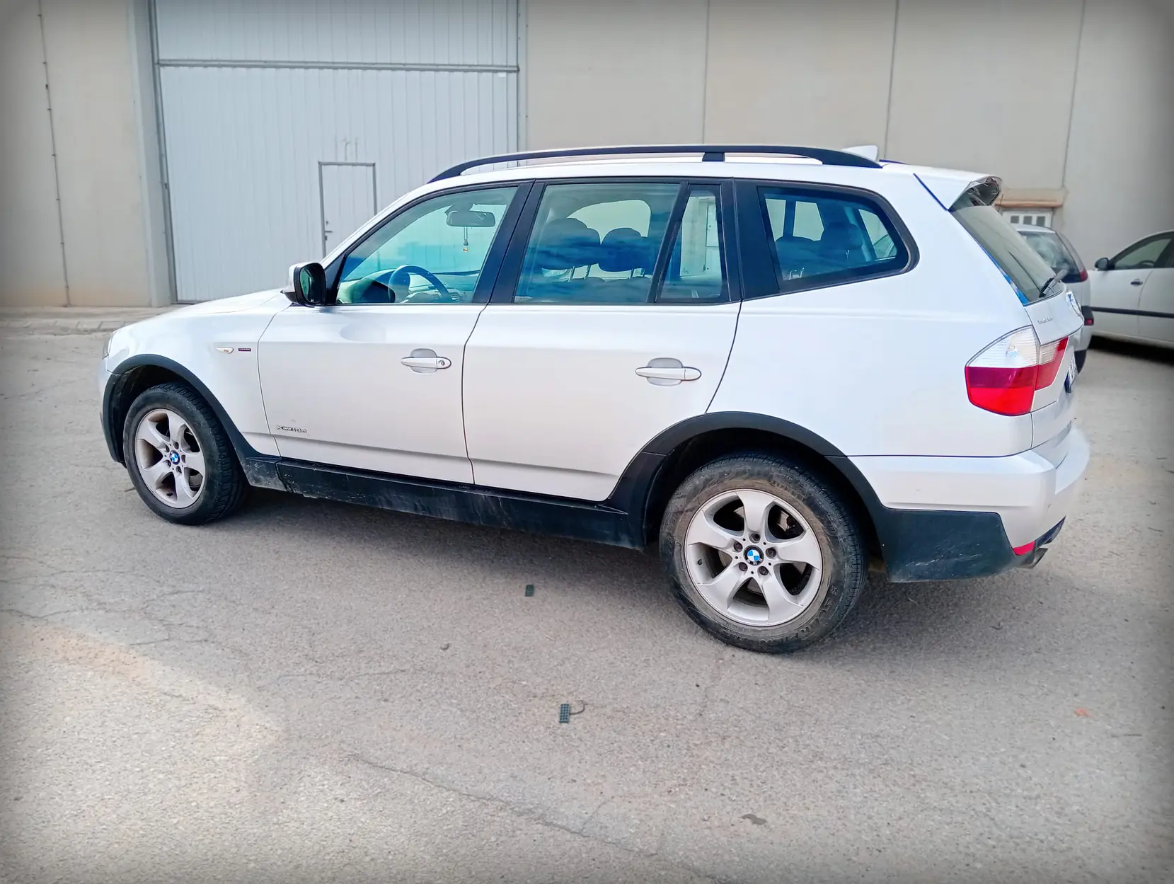 BMW X-3 2.0 - Miniatura 4