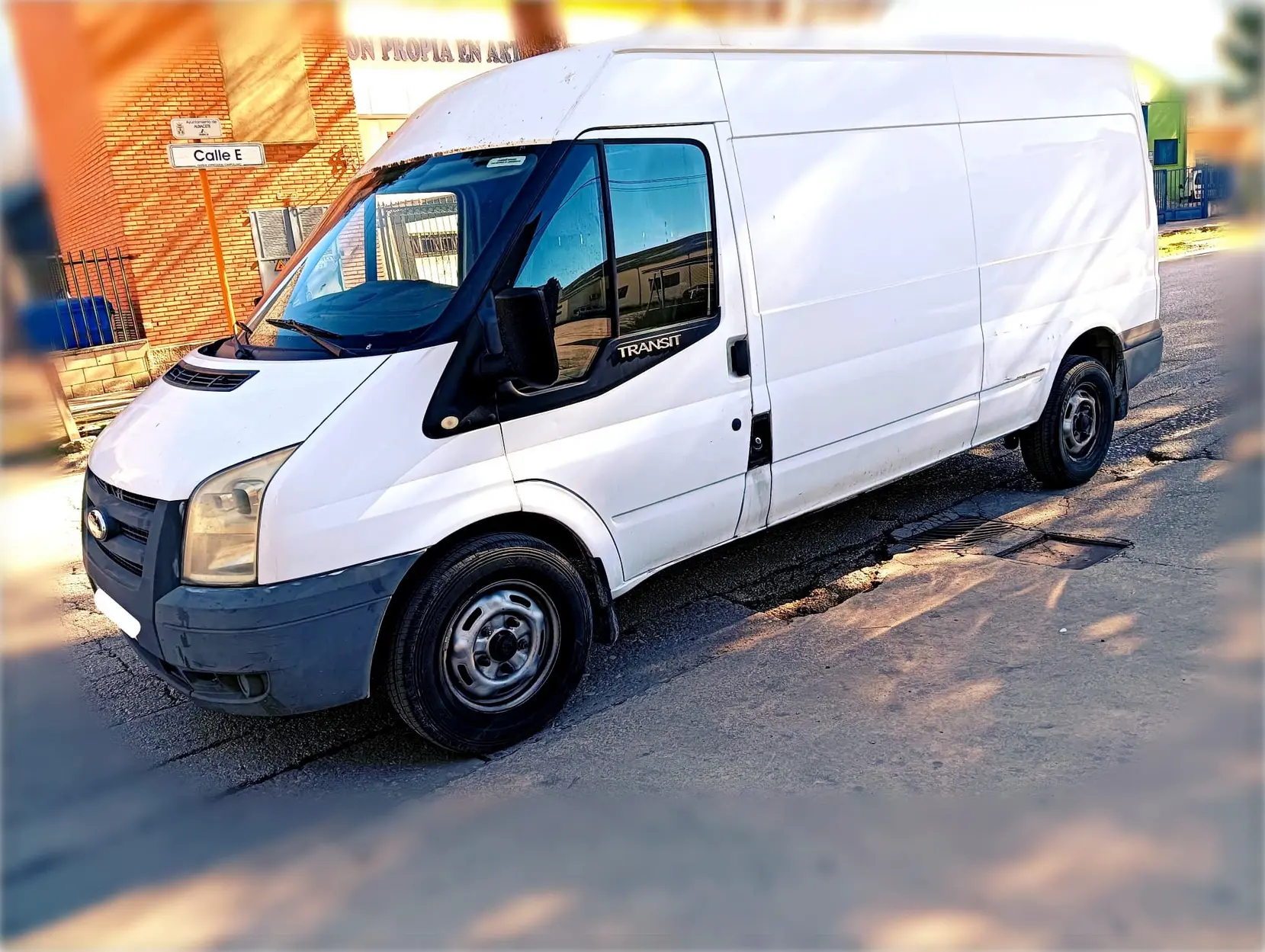 FORD TRANSIT - Miniatura 3