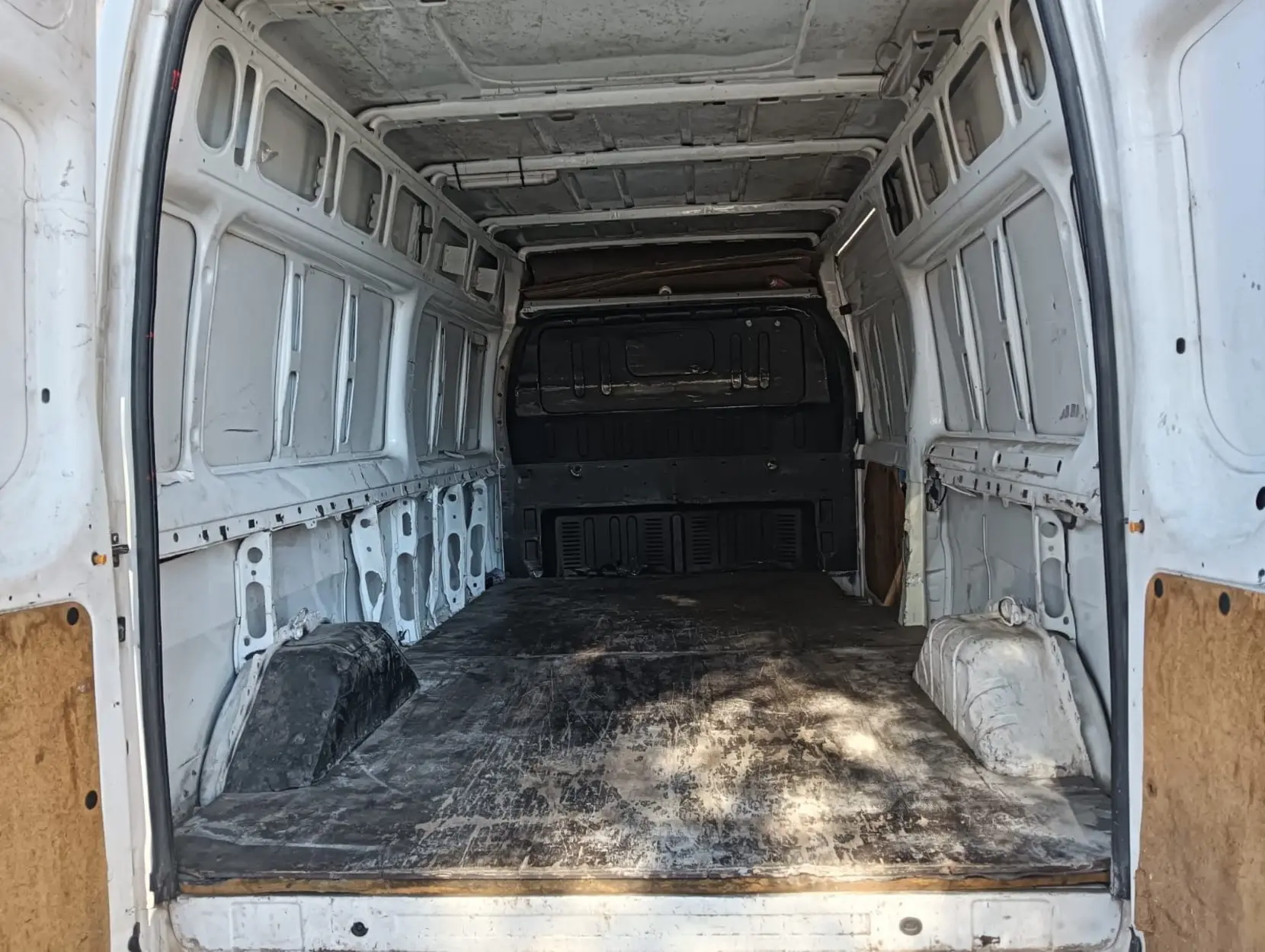 FORD TRANSIT - Miniatura 5