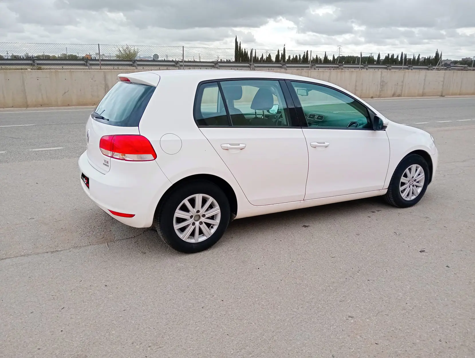 VOLKSWAGEN GOLF BLUE MOTION - Miniatura 4