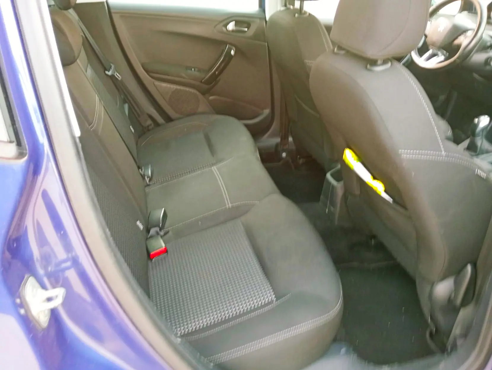 PEUGEOT 208 1.6 HDI - Miniatura 7