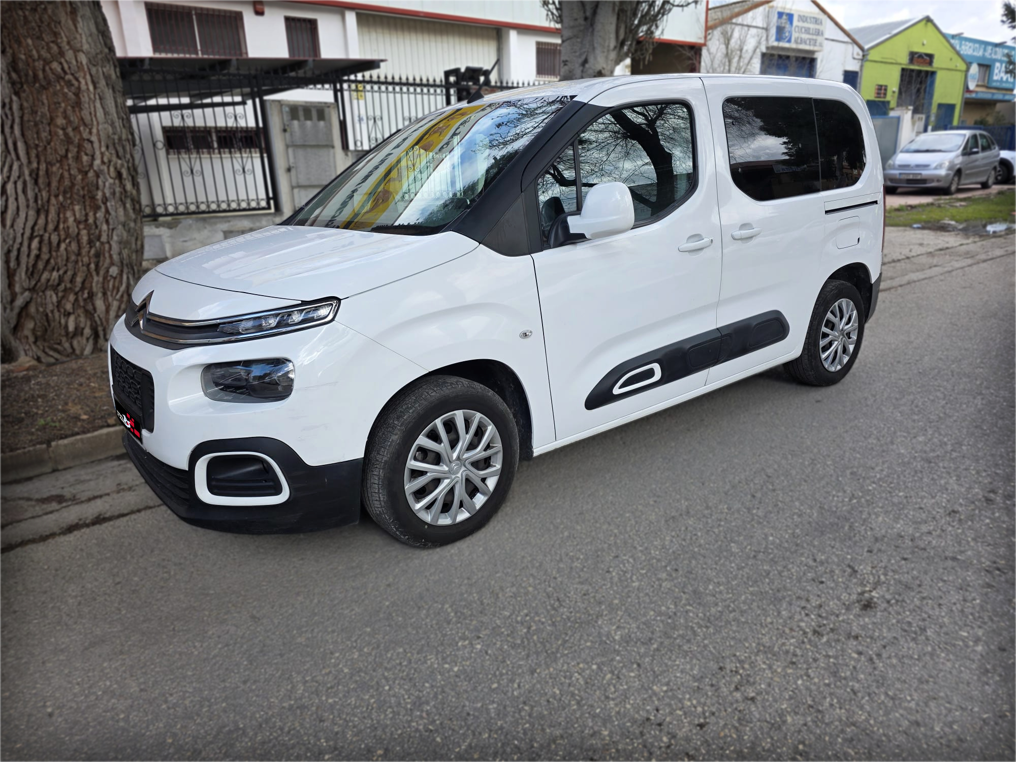CITROEN BERLINGO - Miniatura 2