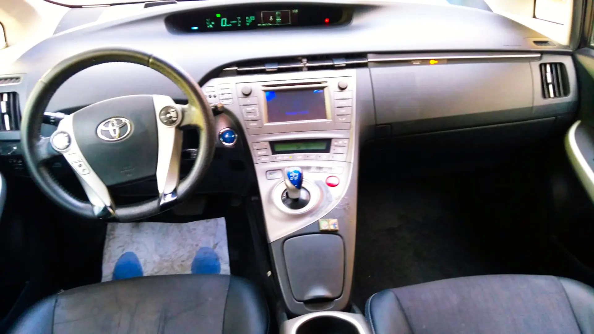 TOYOTA PRIUS 1.8 HIBRIDO - Miniatura 7