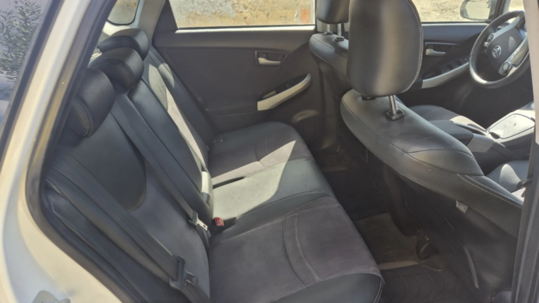 TOYOTA PRIUS 1.8 HIBRIDO - Miniatura 9