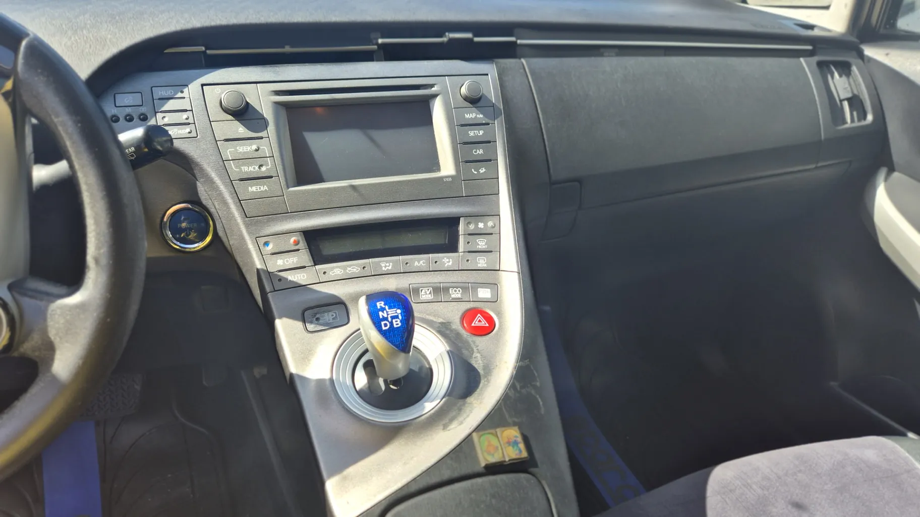 TOYOTA PRIUS 1.8 HIBRIDO - Miniatura 11
