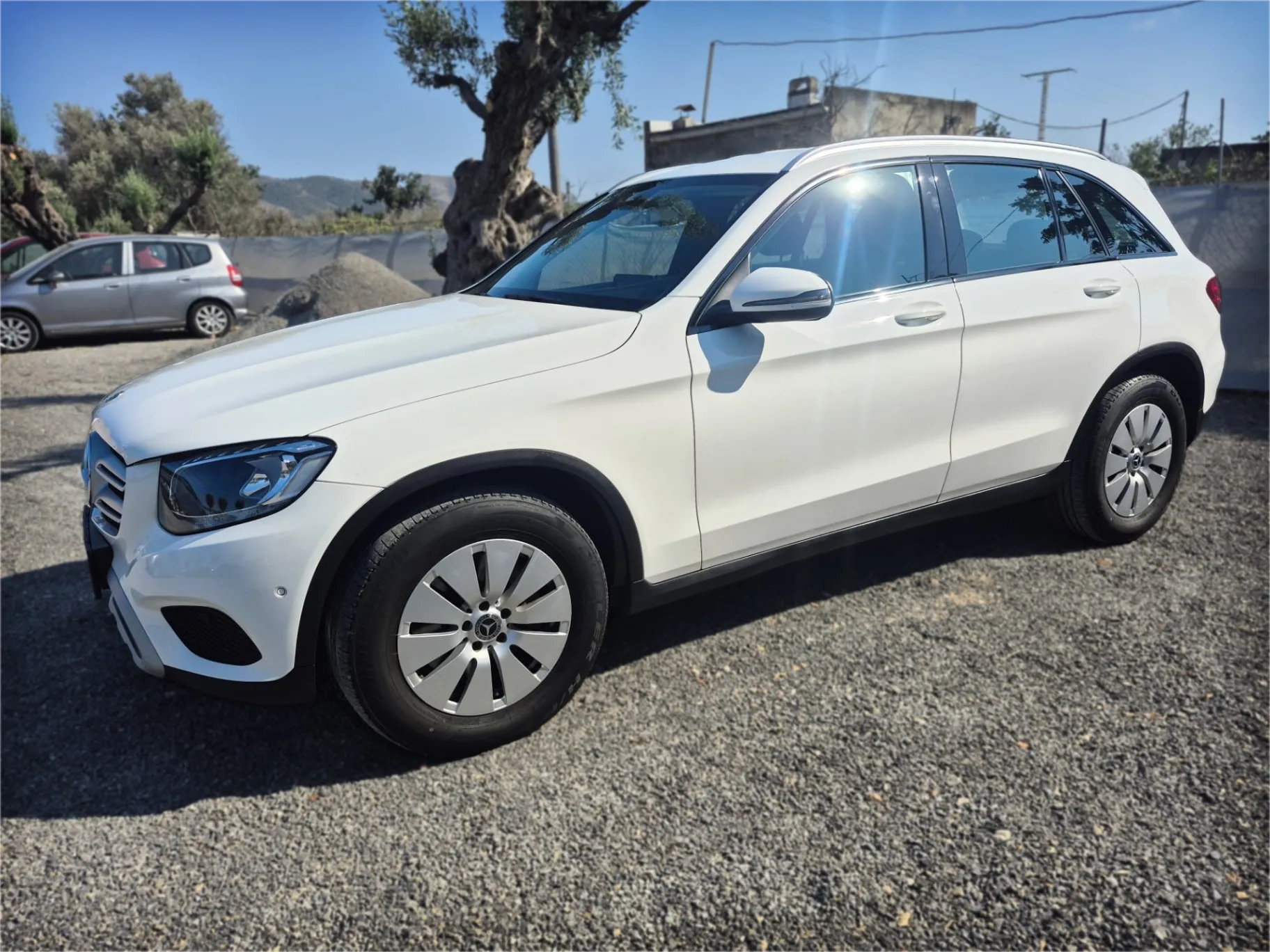 Mercedes-Benz GLC 220 d 4MATIC - Miniatura 2